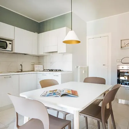 Maison Olga - Incantevole Nuovo Trilocale Vista Montagna-mare Con Parcheggio 아파트 보르게토 산토 스피리토