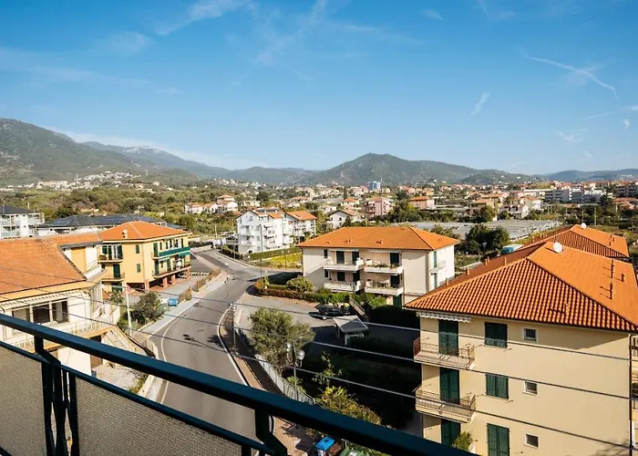 Apartment Maison Olga - Incantevole Nuovo Trilocale Vista Montagna-mare Con Parcheggio Borghetto Santo Spirito
