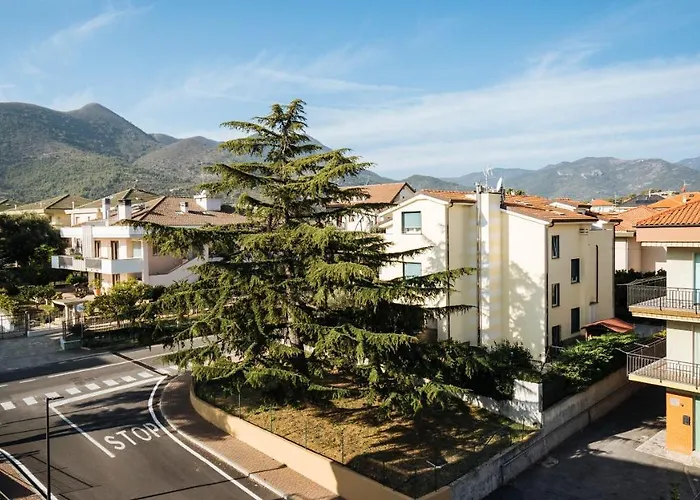Maison Olga - Incantevole Nuovo Trilocale Vista Montagna-mare Con Parcheggio Διαμέρισμα *