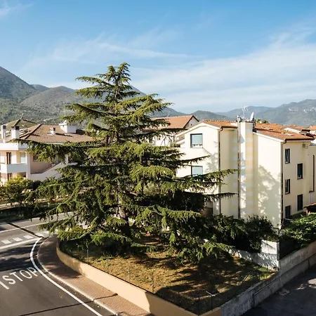 Maison Olga - Incantevole Nuovo Trilocale Vista Montagna-mare Con Parcheggio Lejlighed *