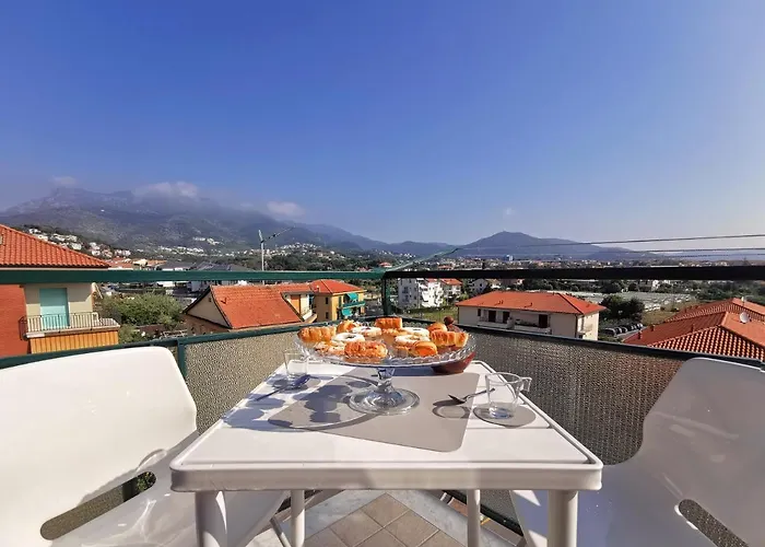 Maison Olga - Incantevole Nuovo Trilocale Vista Montagna-mare Con Parcheggio *
